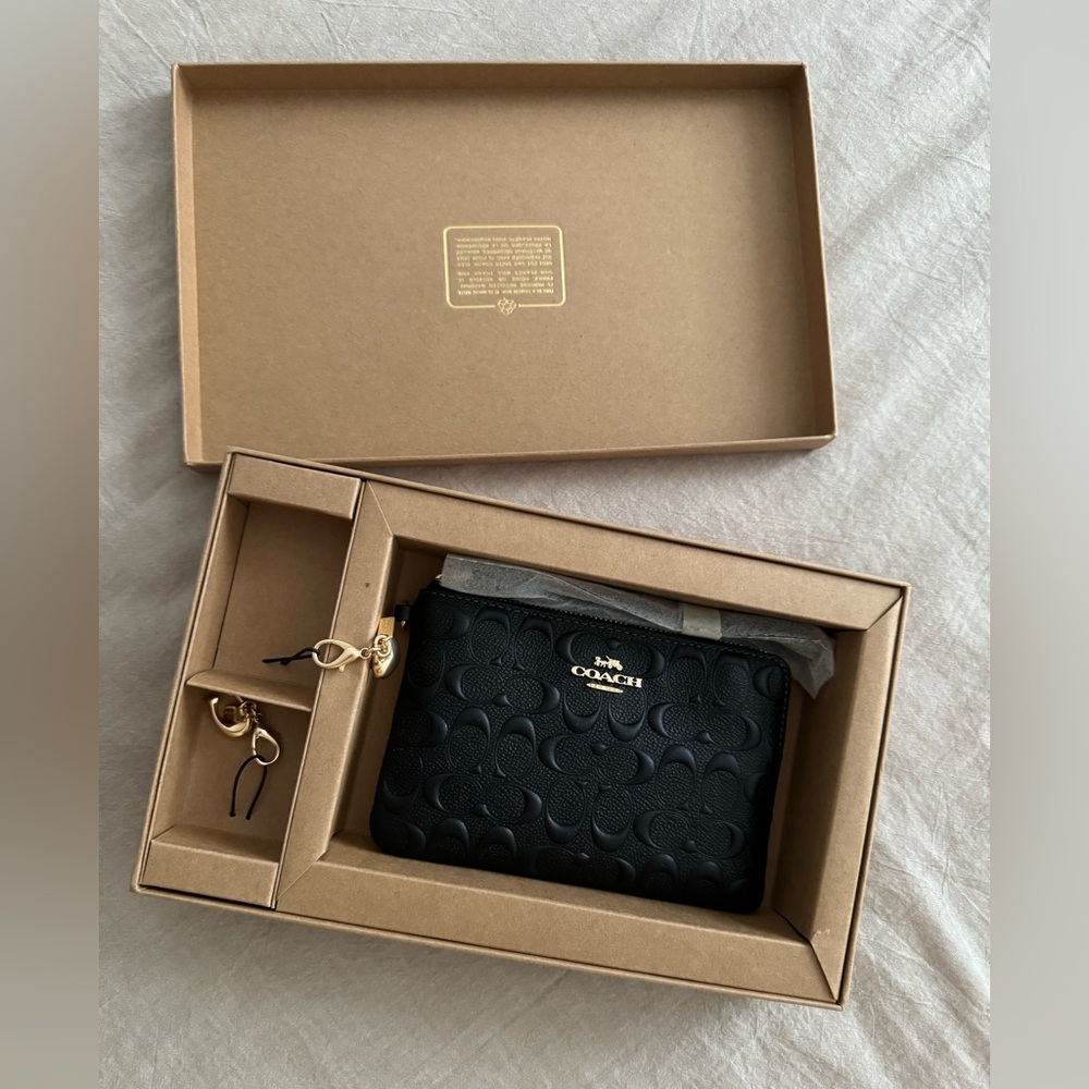 COACH BAG WRISTLET
